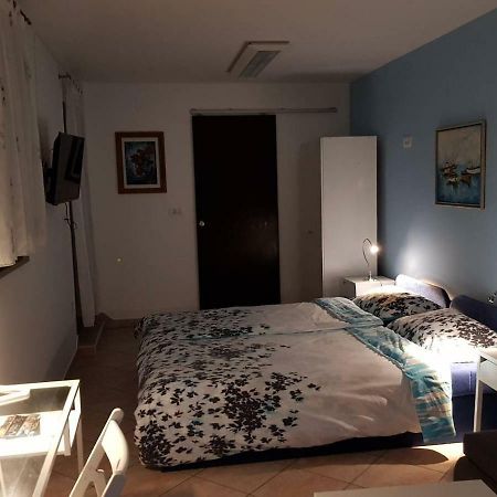 L&M Room Пула Экстерьер фото