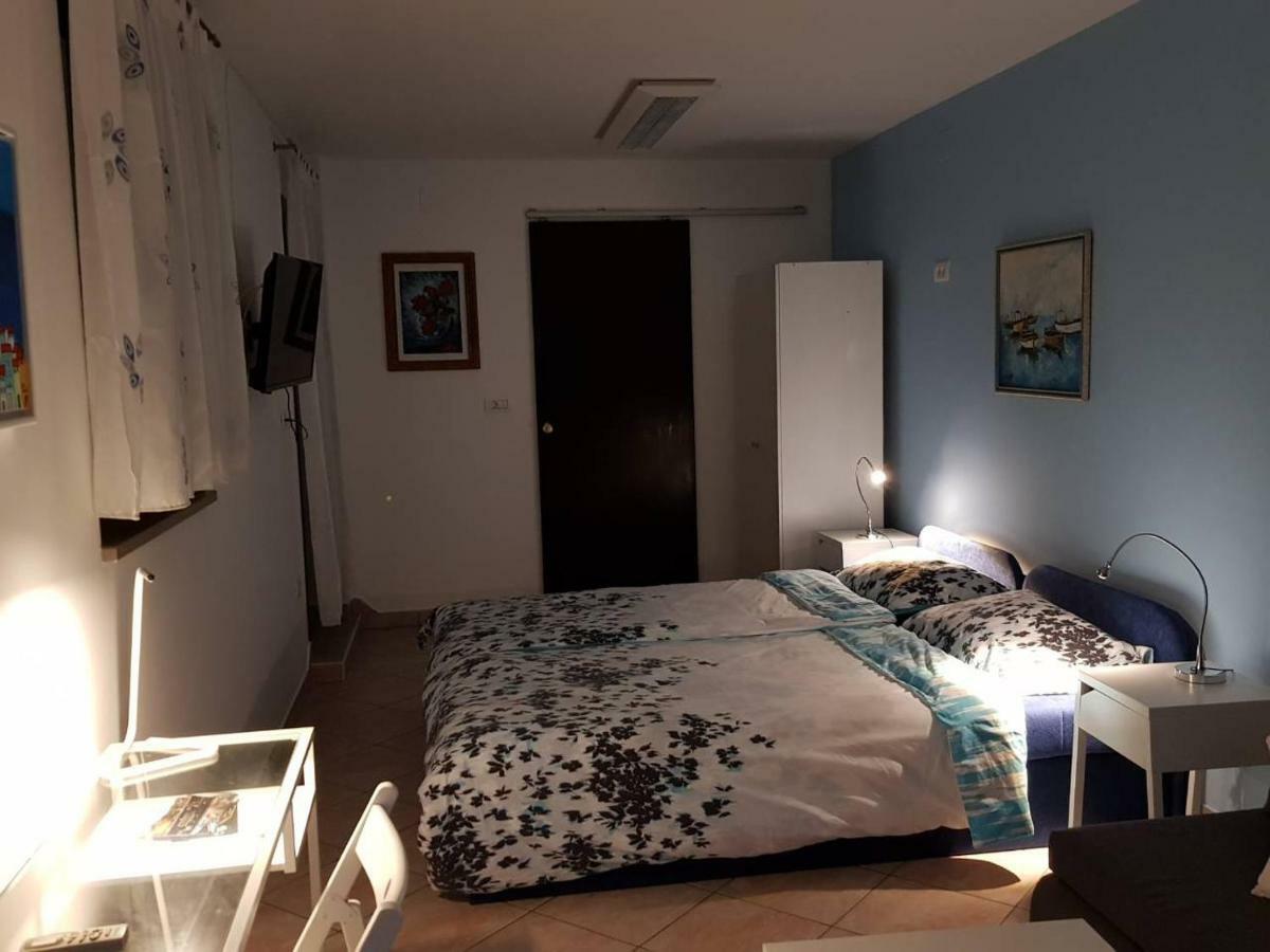 L&M Room Пула Экстерьер фото