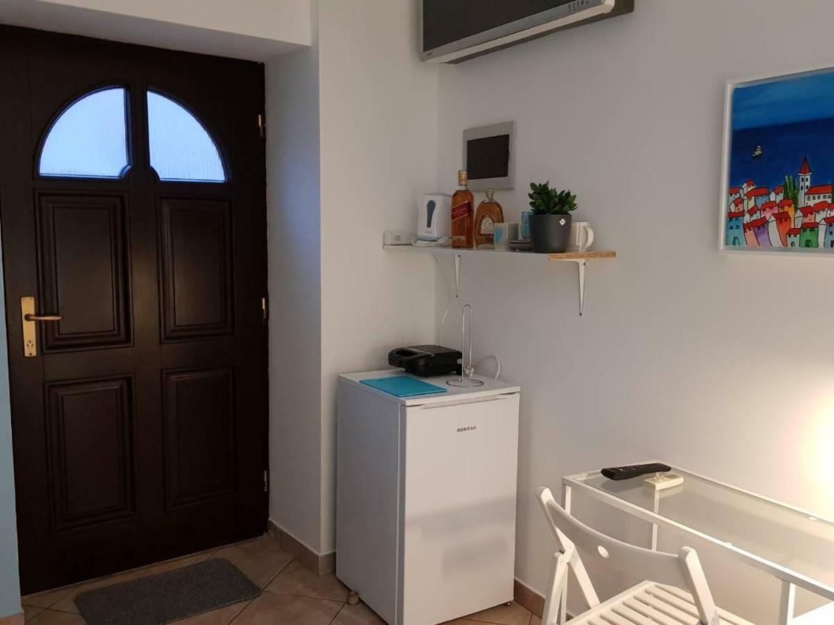 L&M Room Пула Экстерьер фото